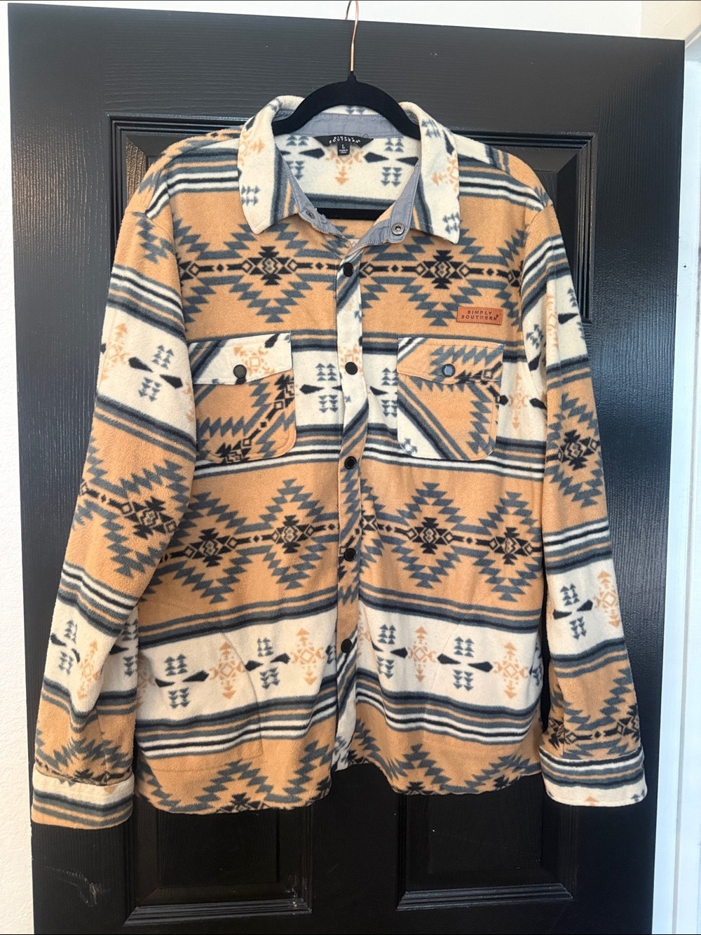 Women's patterned button-front jacket